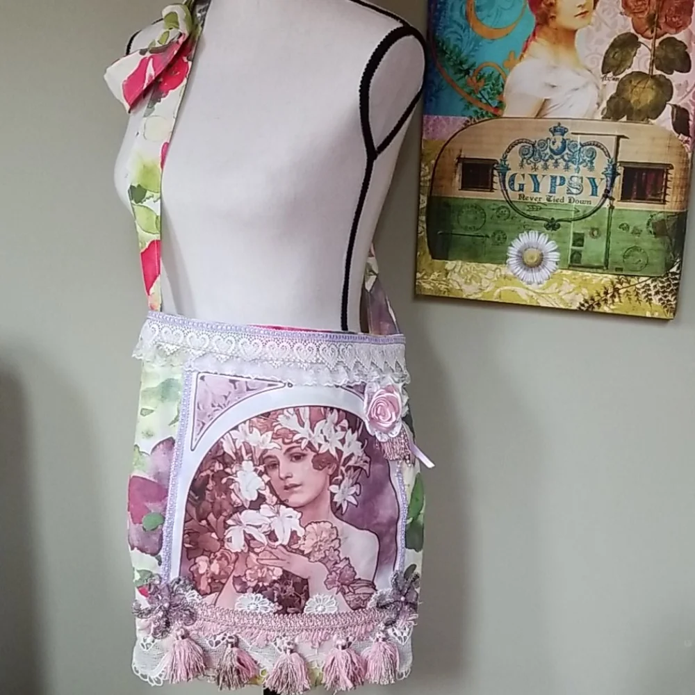 Hand Crafted Artisan Boho Gypsy Embellished Beaded Lace Crossbody Tote Bag - Picture 14 of 16